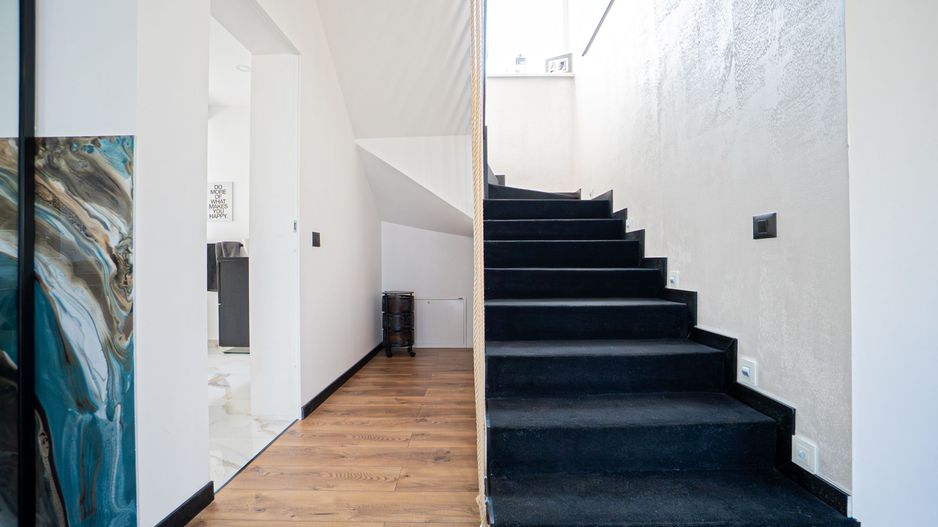 Lumina – Casa P+1E de vânzare, mobilată/echipata, cu piscină si garaj. - Poză 14