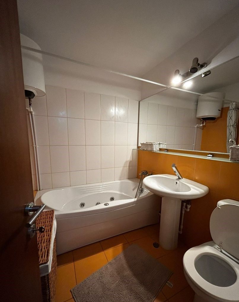 De Inchiriat Apartament 2 camere, metrou Piața Muncii - Poză 11