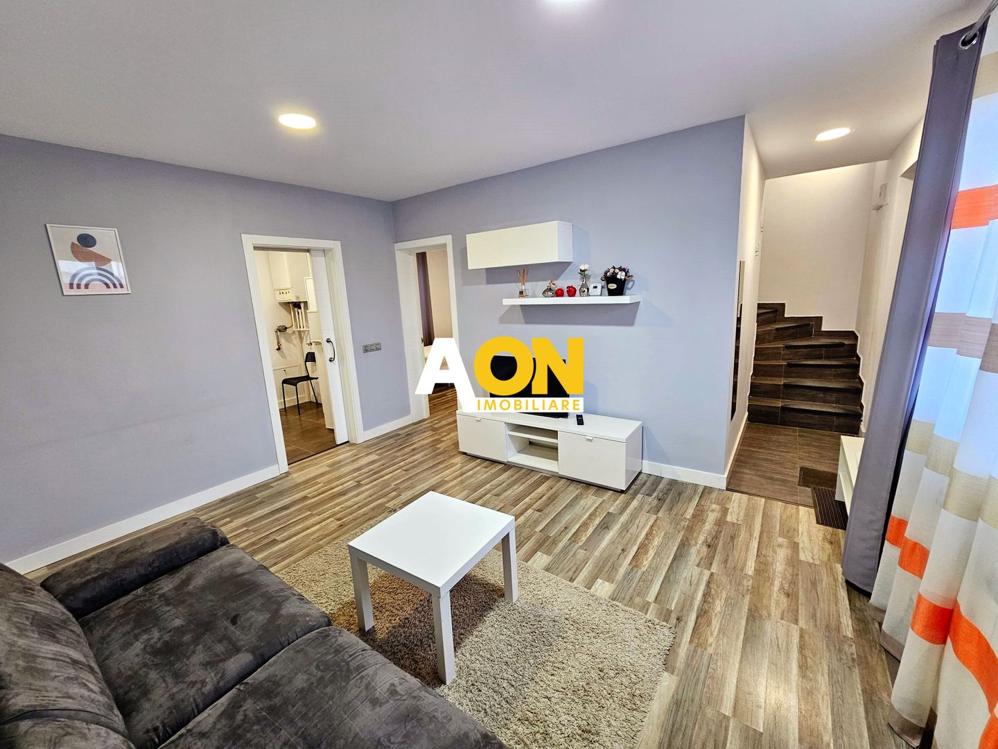 Casa tip insiruit, 5 camere, 2 bai, mobilata si utilata - Poză 1