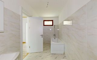 Duplex întreg cu Panouri Solare! Cu 2 intrari! - Poză 13