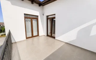 Penthouse modern cu 2 terase spectaculoase și parcare inclusă - Poză 12
