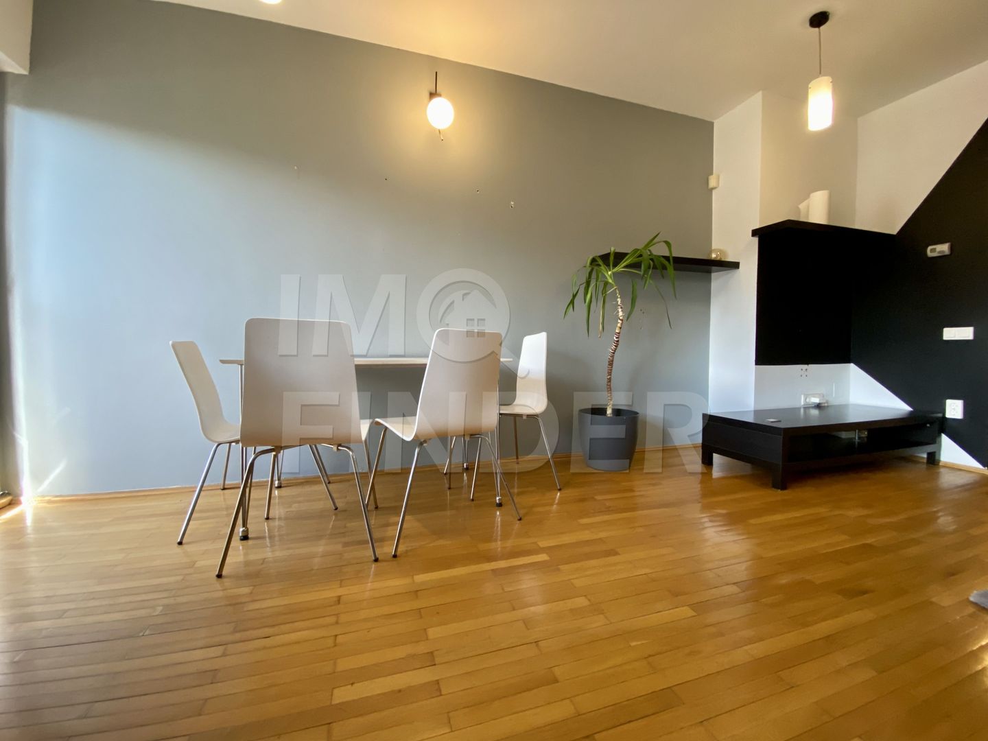 Ocazie ! Apartament la Cheie  2/4  Parcare exterioara  in Zorilor - Poză 4