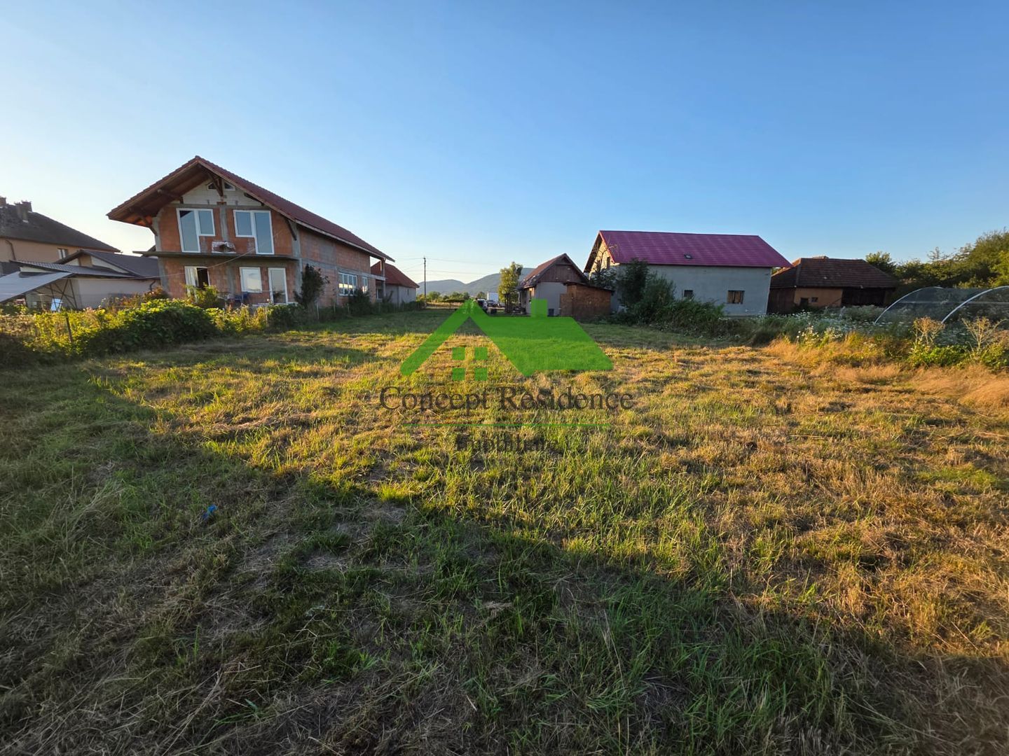 Casă pe nivel 50 mp utili + 1100 mp teren, Mocira zona Aramis - Poză 14