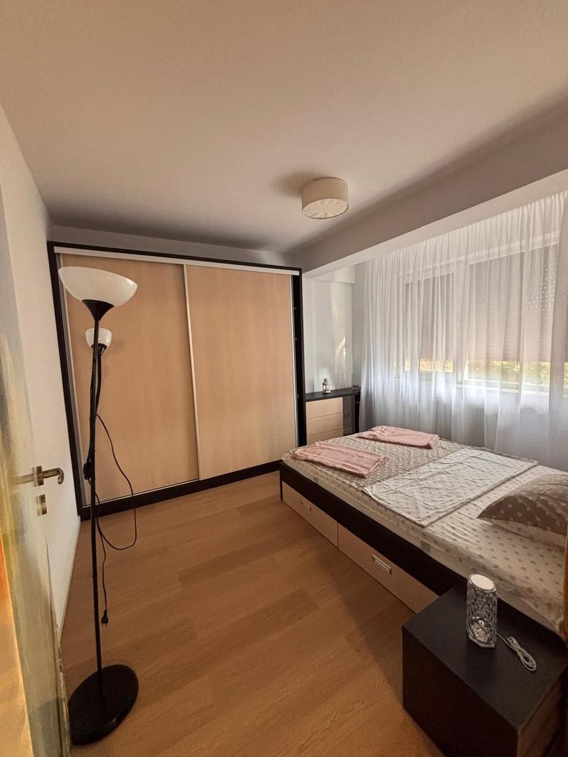 Apartament 2cam, decomandat, centrala proprie, parcare privata, metrou - Poză 5