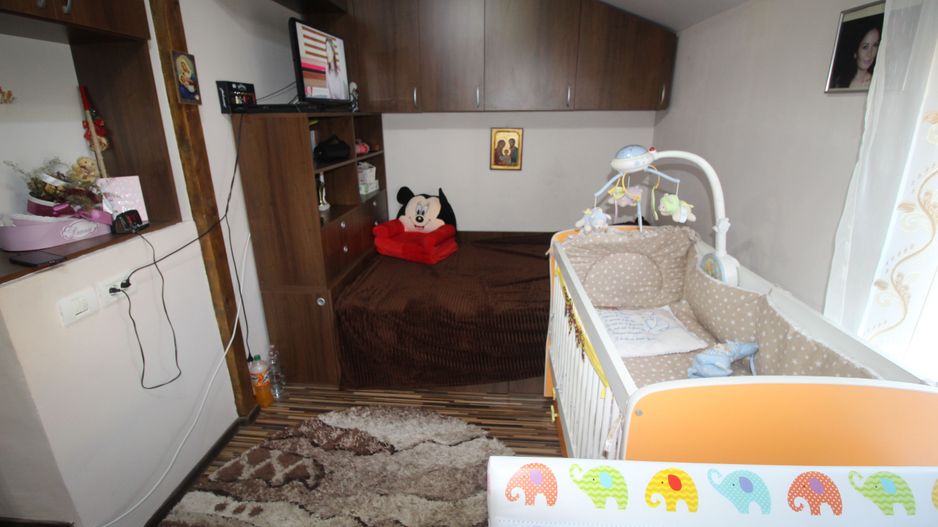 CASA-ZONA MEHALA CU DOUA FRONTURI - Poză 10