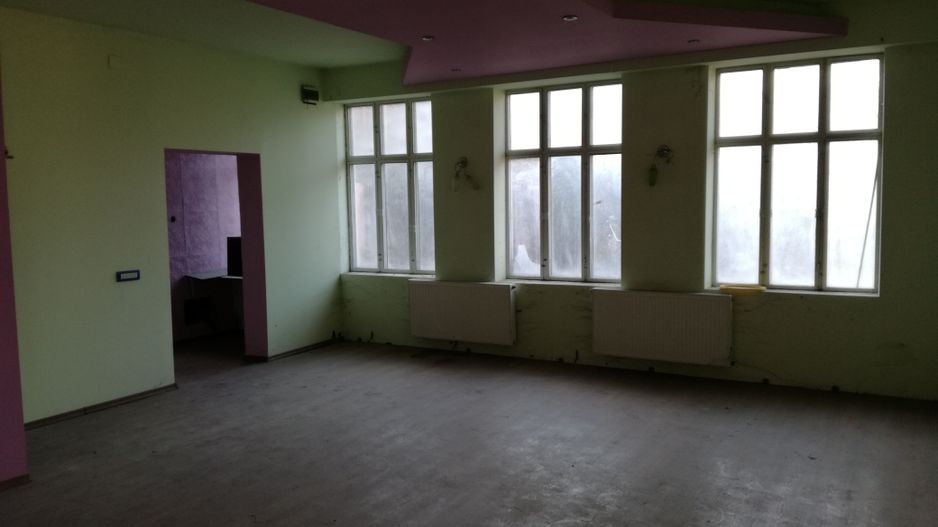 spatiu comercial Comarnic DN1 - Poză 2