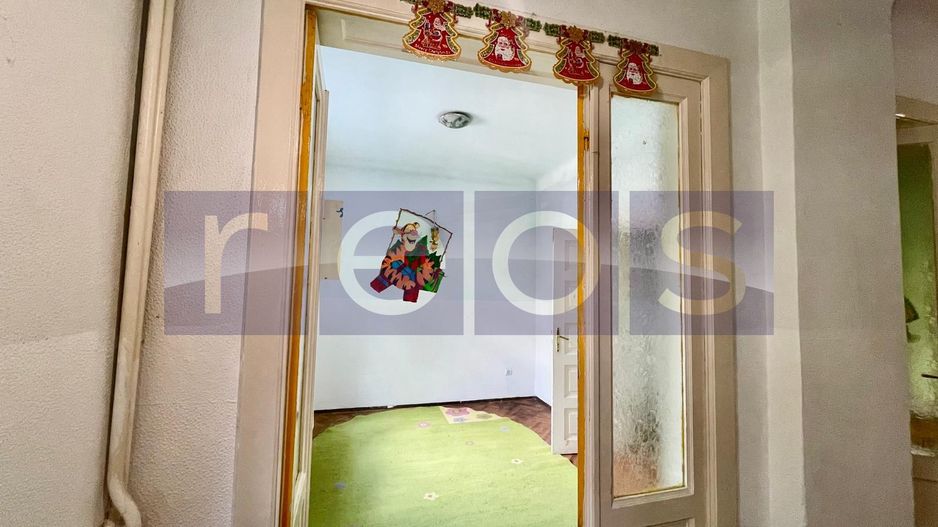 VANZARE VILA INTERBELICA VATRA LUMINOASA NECESITA RENOVARE CURTE PROPRIE - Poză 4