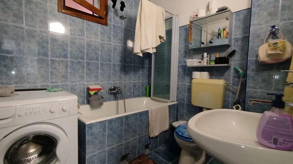 Casa individuala 140mp, teren 1555 mp, Sacele. - Poză 8