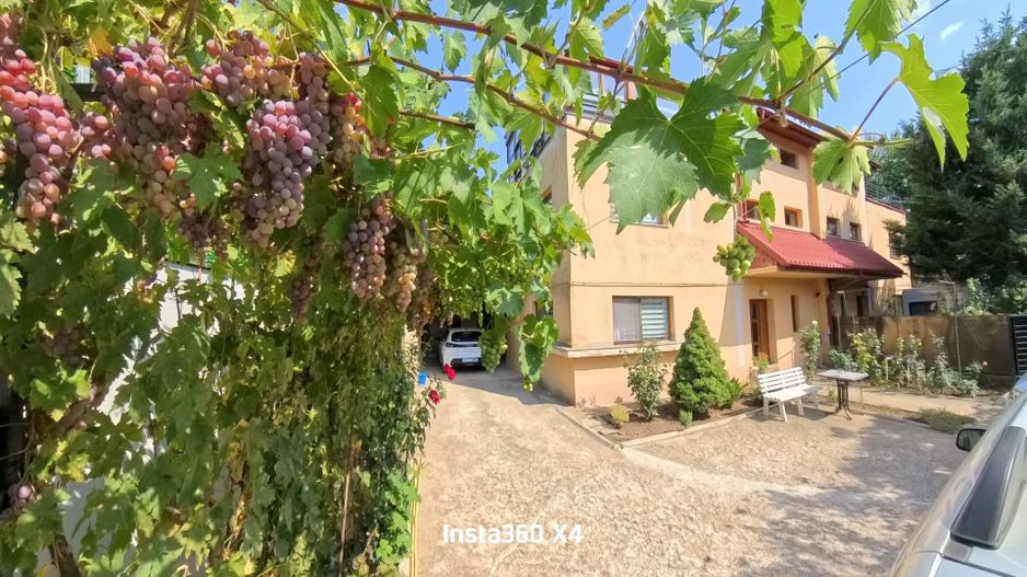 Casă individuală P+1+M cu garaj și terase spațioase – Otopeni Central - Poză 3