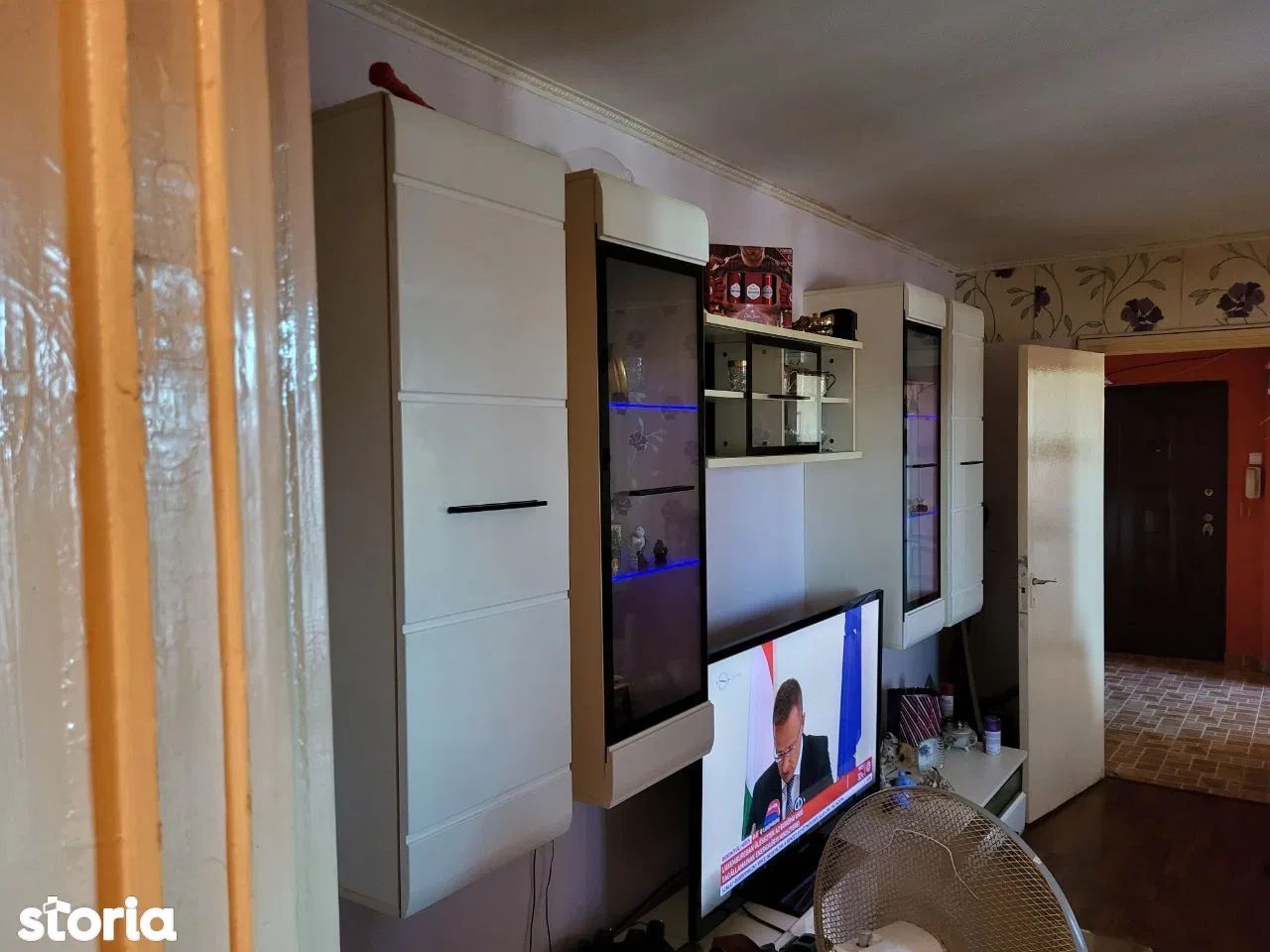 BRASADAS vinde ap 2 cam la etajul 4/4 în zona Micro 14. - Poză 1