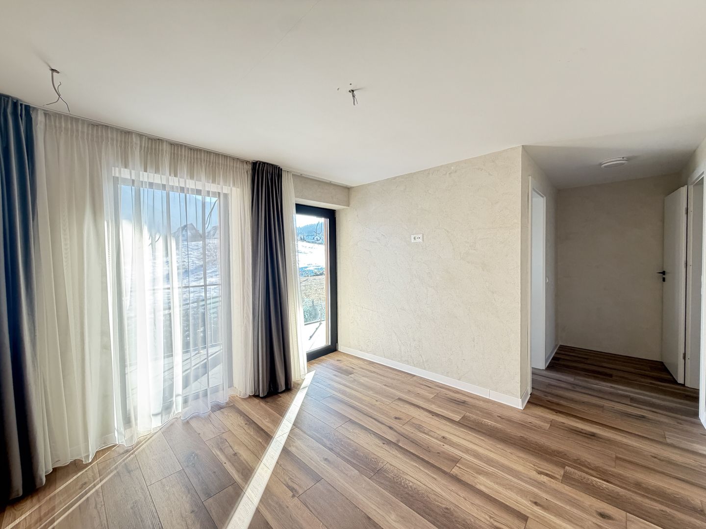 Casă de vacanță modernă într-un cadru natural deosebit – Râșnov - Poză 7