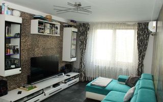 Apartament 3 camere - Poză 1