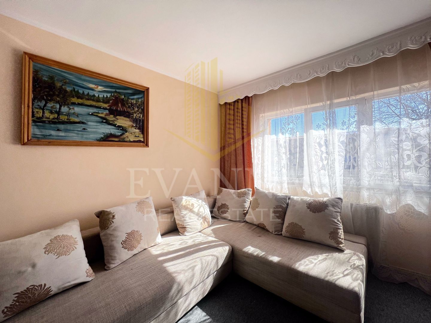 2 camere de inchiriat, decomandat, etaj intermediar - Str. Macului - Poză 2