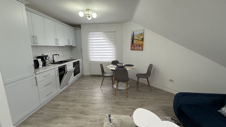 Apartament 3 camere | Zona centrala Radauti | Decomandat - Poză 2