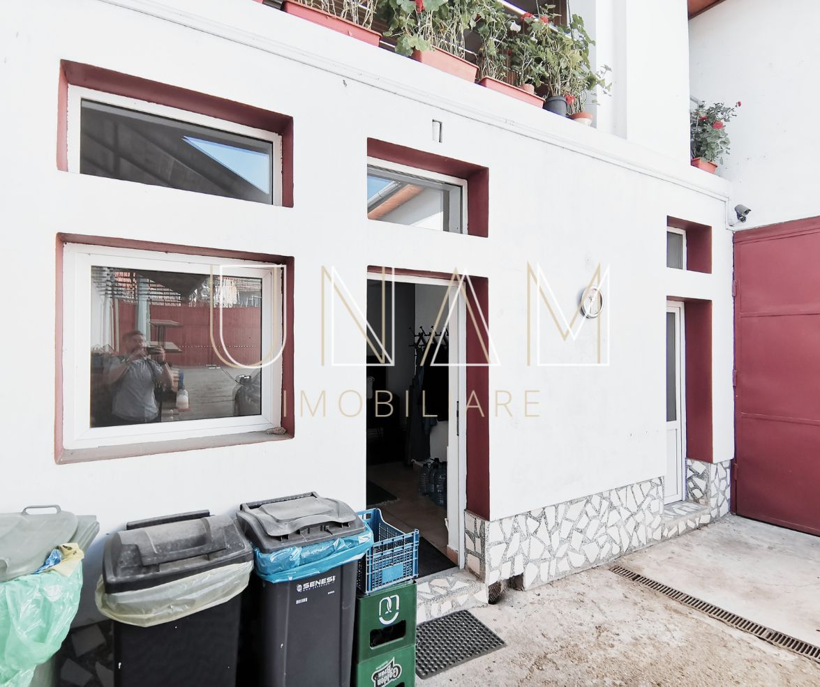 O proprietate Multiple Posibilități VANZARE sau INCHIRIERE - Poză 22