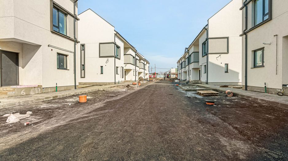 Complex case finalizate str Tiparnitei Sos Giurgiului Dedeman Sector 5 - Poză 2