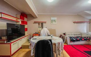 Apartament 3 camere, parcare zona Sub Cetate - Poză 2