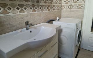 De inchiriat - casa P+1E+M - zona Port, langa liceul de Marina - Poză 13