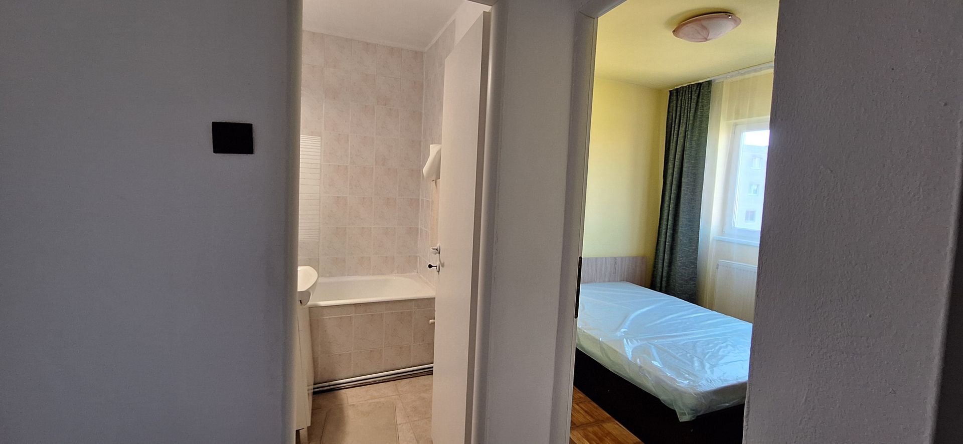Apartament cu 3 camere - Central - Poză 7