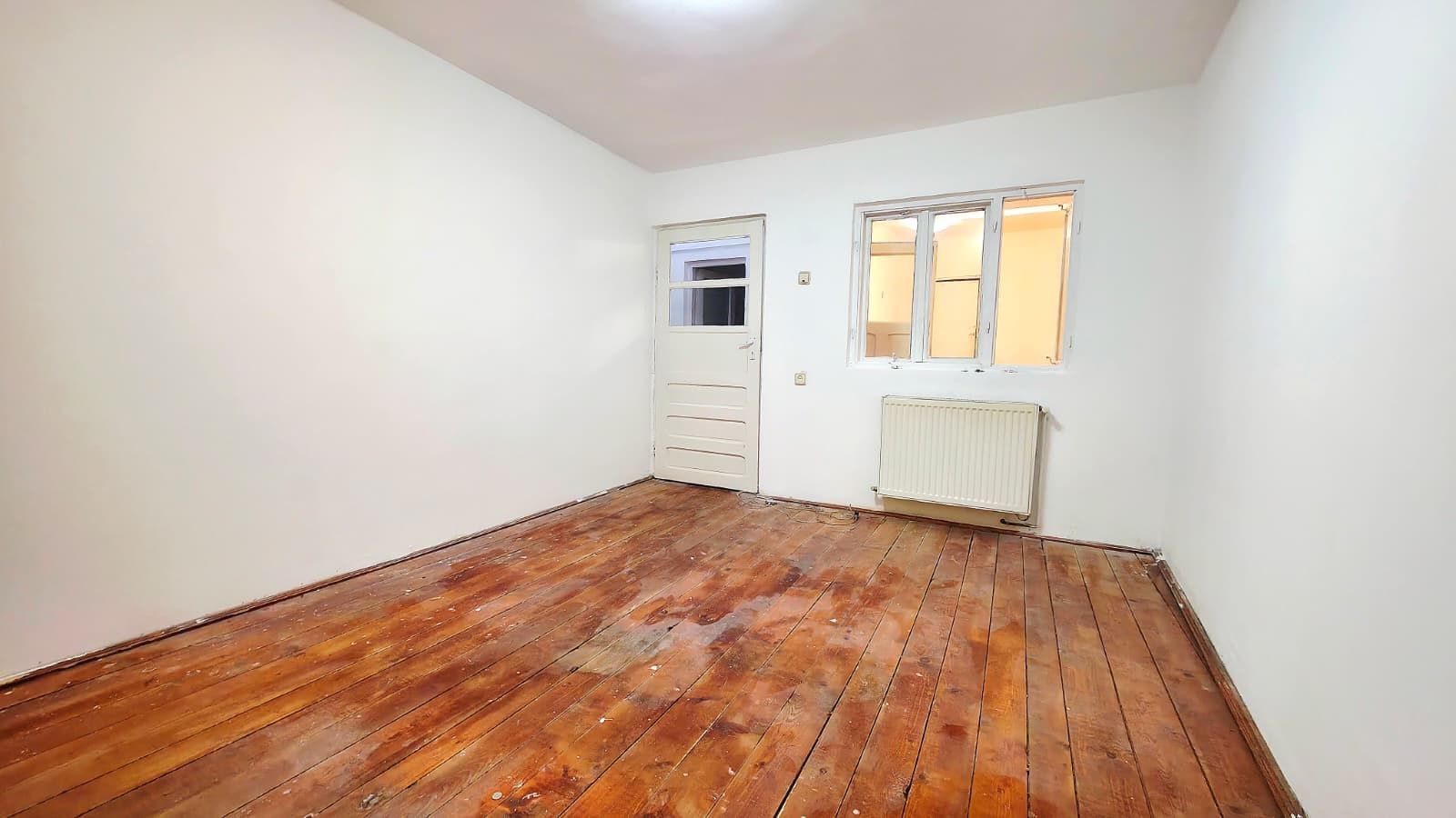 Oportunitate Unică: Casă cu 4 Camere, Curte Generoasă și Îmbunătățiri - Poză 5