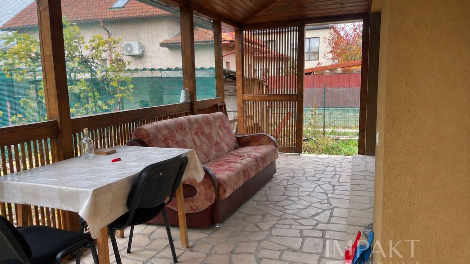 Casă tip duplex cu 5 camere, 2 băi, terasă și 4 locuri de parcare - Poză 16