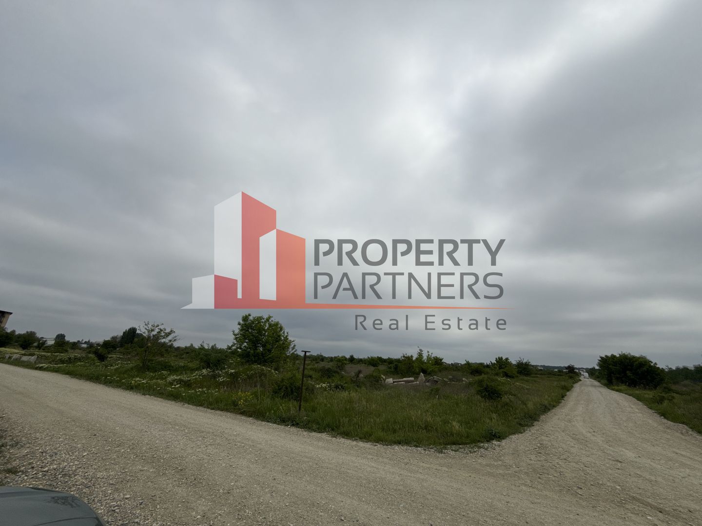 Teren Drumul Opalului -  cu Piscul Corbului - Poză 3