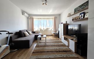 Apartament 3 camere, 81 mp, renovat 2019 – spațios, luminos - Poză 2