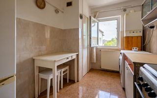 Apartament cu 3 camere de vânzare în zona Aradului - Poză 11