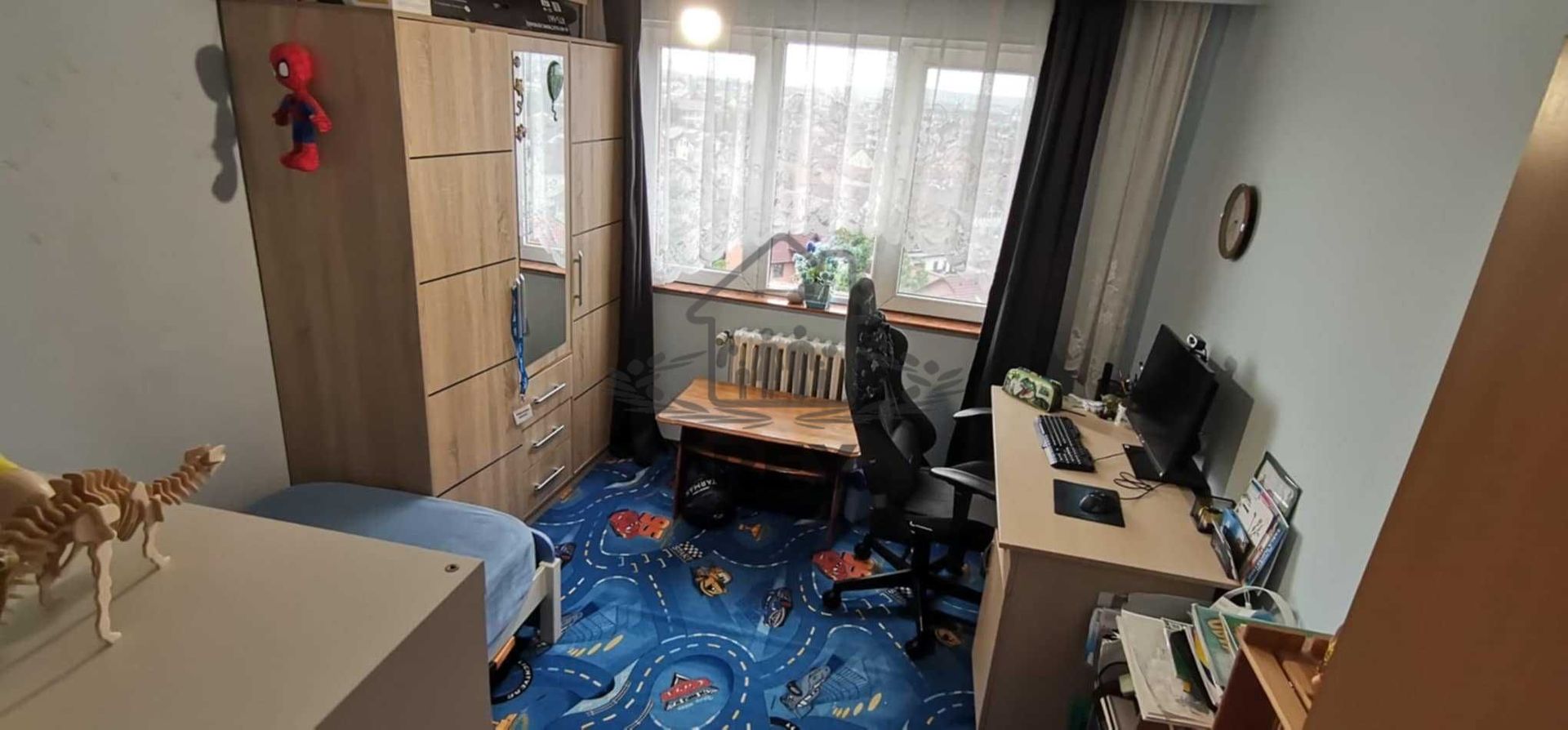 Apartament 3 camere de vânzare zona V. Aron - Poză 3