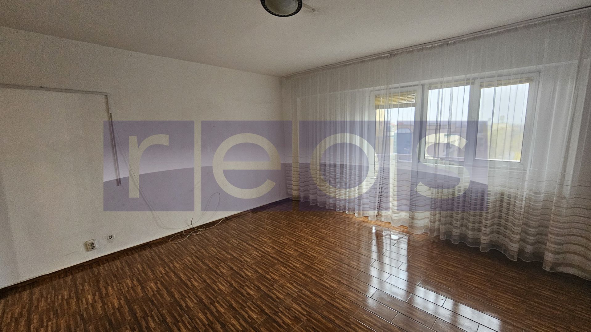 DE VANZARE APARTAMENT 2 CAMERE, ET 5,  1992 –ZONA PANDURI- DECOMANDAT - Poză 1