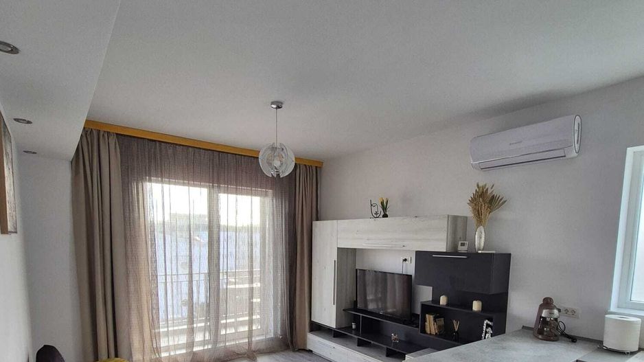Închiriez 2 camere mobilat, Mamaia Nord, lângă Kaufland, termen lung - Poză 2