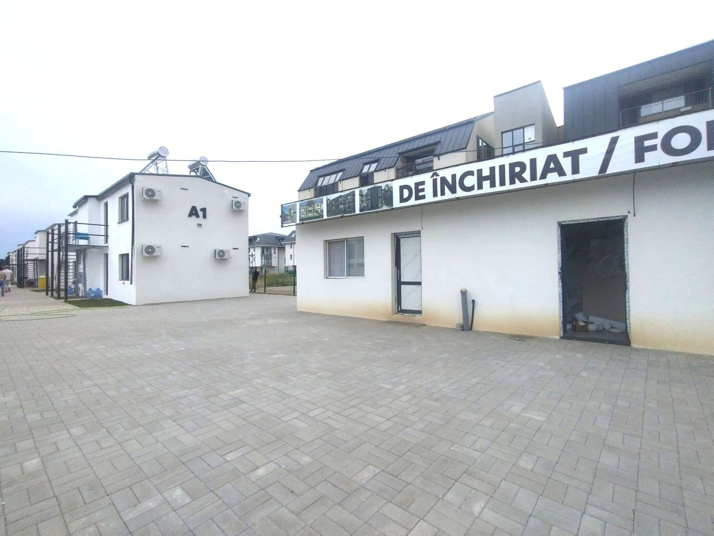 Spațiu comercial de închiriat în Otopeni – Ideal pentru magazin - Poză 4