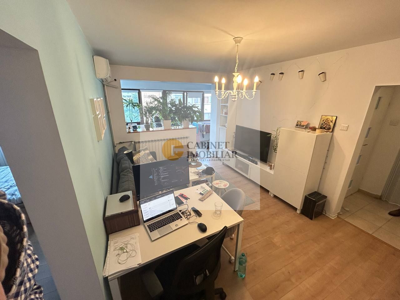 2 Camere Renovat | Etaj Intermediar | 300 m de Metrou | Mobilat-Utilat - Poză 1