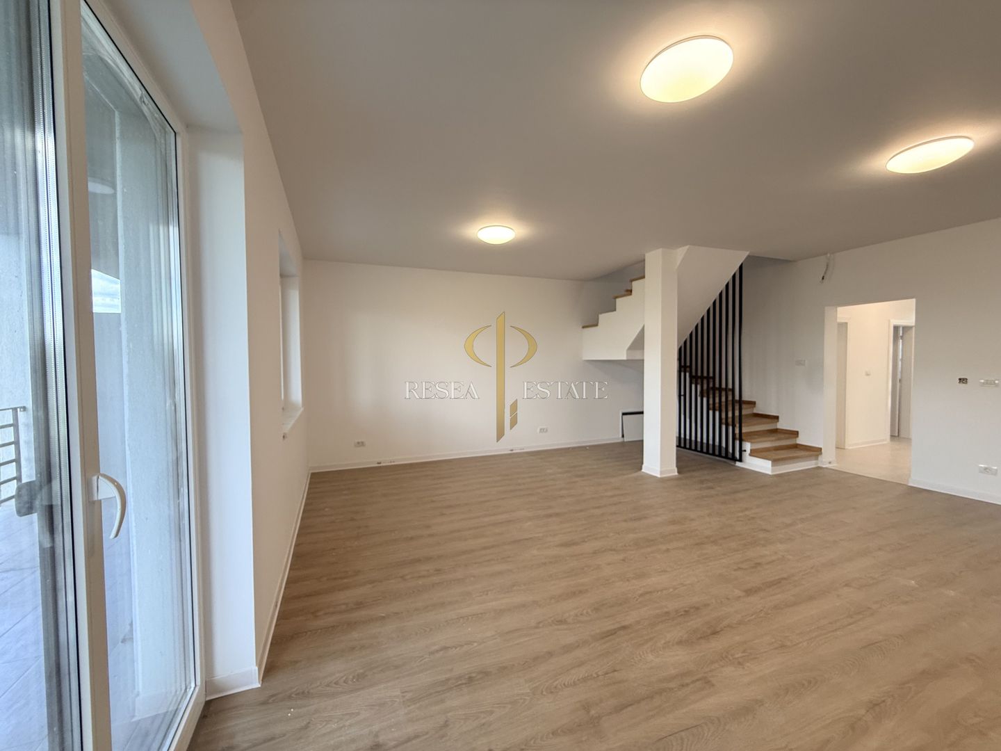 COMISION 0%| Duplex 4 camere - Dressing| 130 mp| Giroc - Poză 2