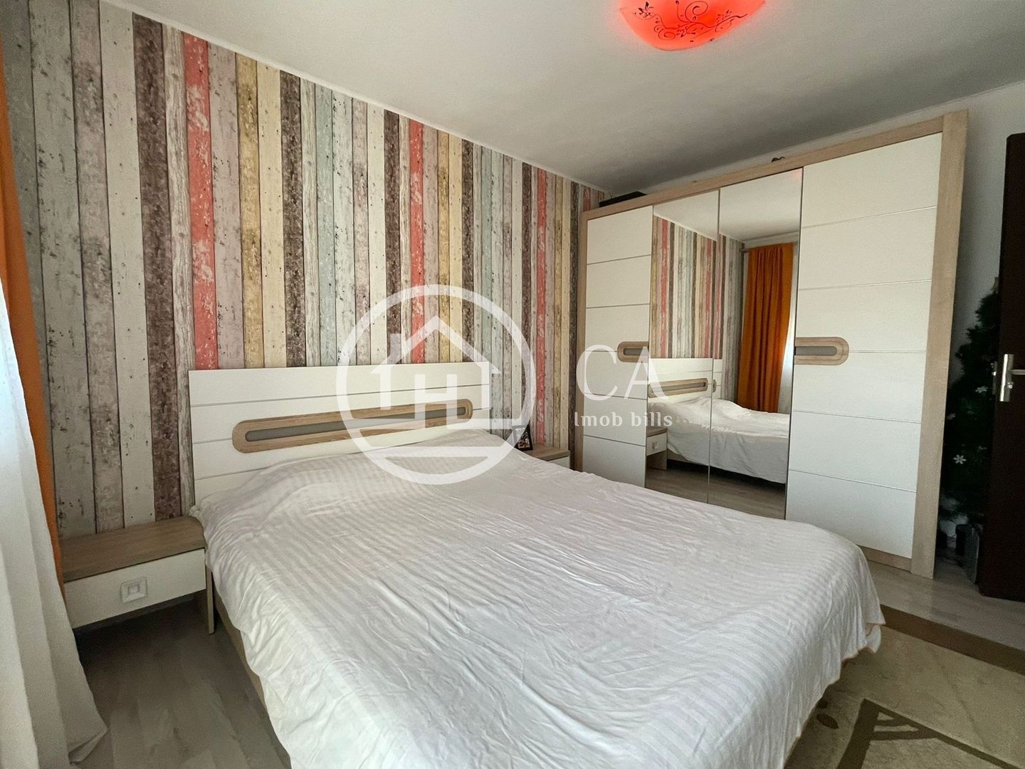 Apartament de vânzare cu 3 camere în zona Rogerius, Oradea - Poză 7