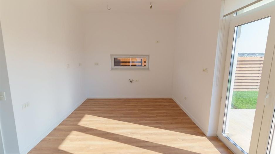 Vila individuala 4 camere | Tunari | Sistem Energetic Centralizat - Poză 7