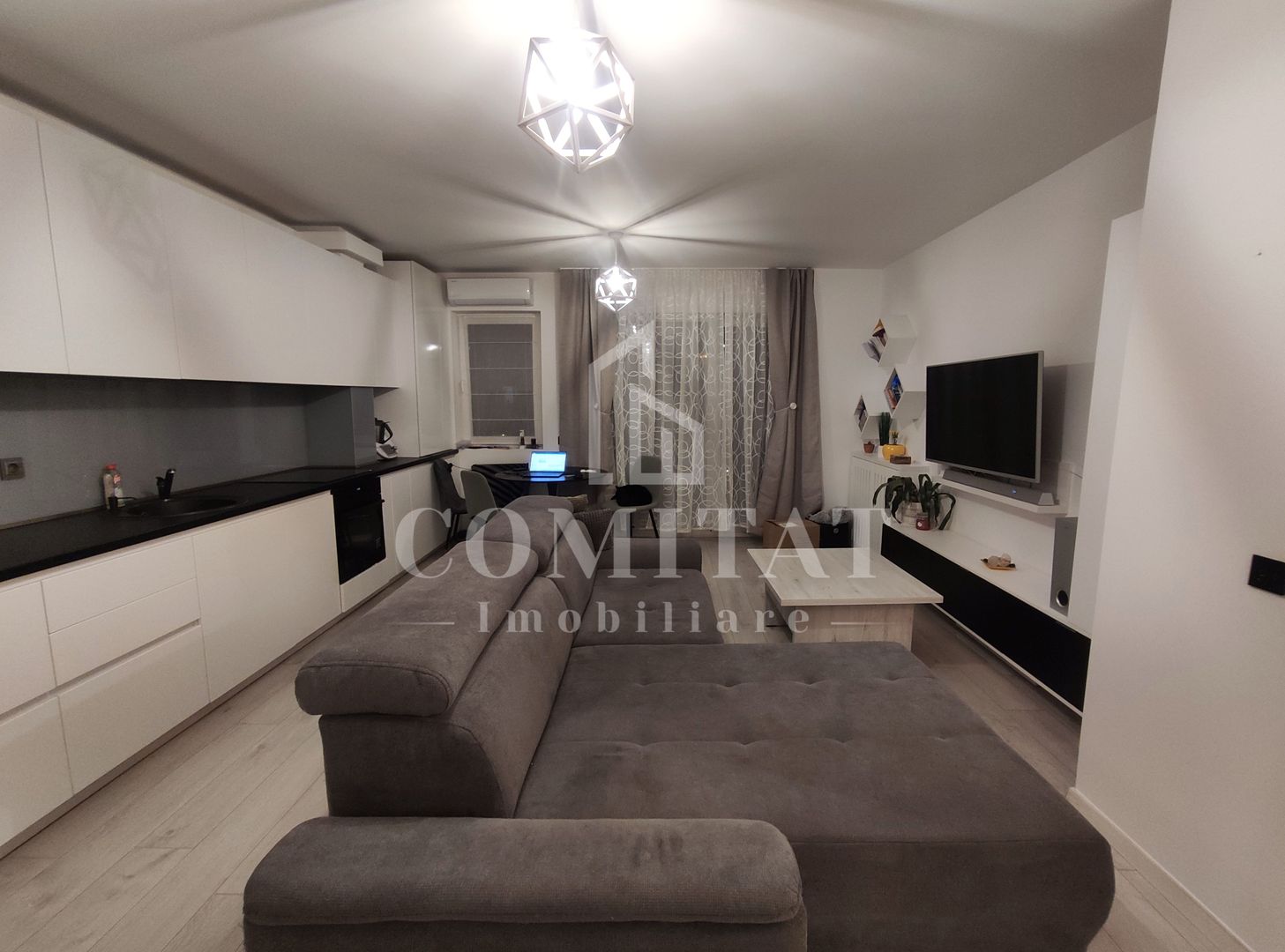 APARTAMENT BIJUTERIE | LA CHEIE | IULIUS MALL - Poză 3