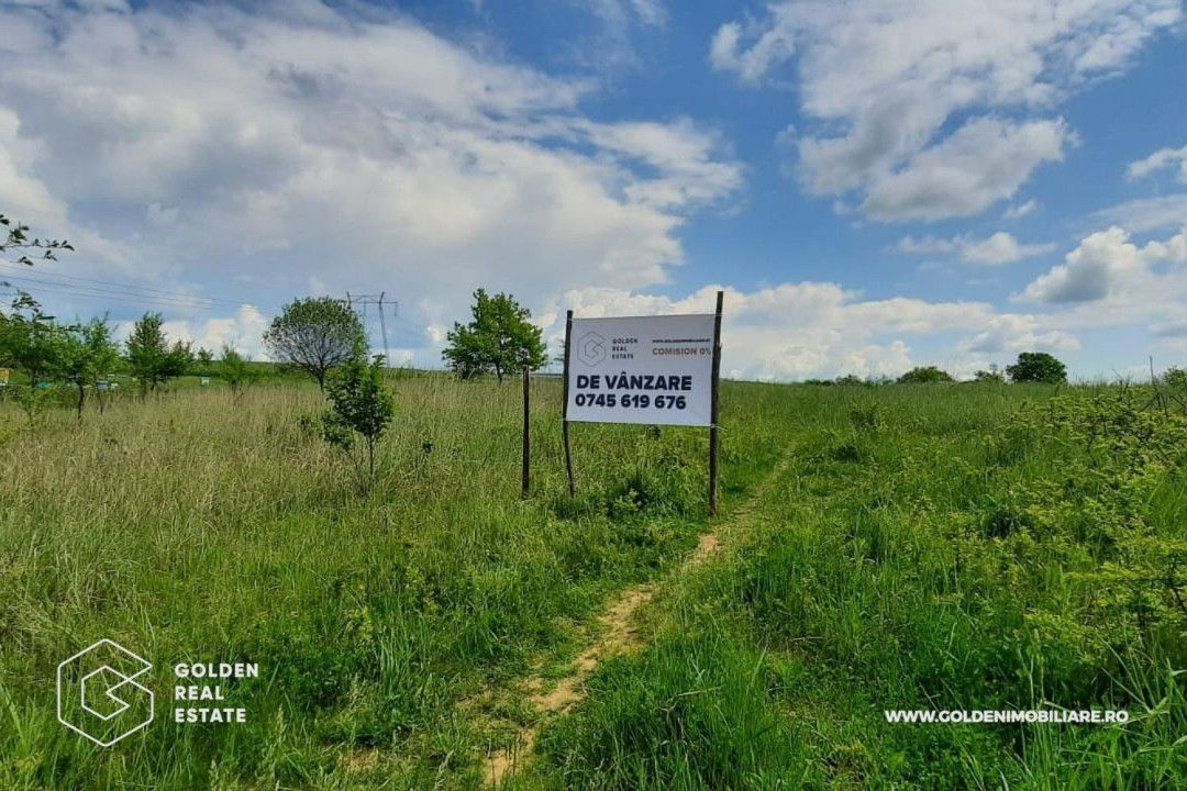 Teren intravilan 2880 mp, DJ 572 Lipova - Poză 1