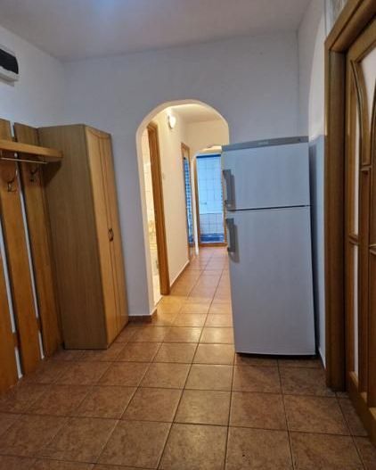 De inchiriat apartament cu 3 camere , Oltenitei sector4 - Poză 6