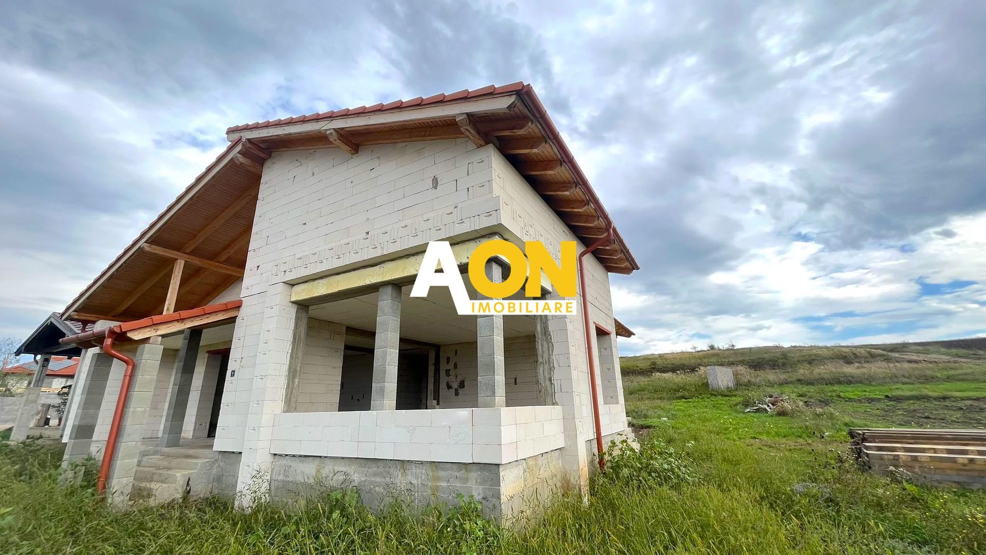 Casa de vanzare, 130 mp utili, 1000mp teren, panorama - Poză 1