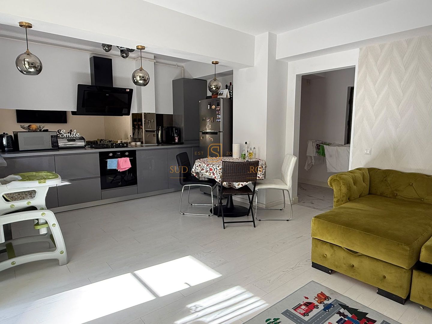 Apartament modern cu 3 camere, 80.8 mp, Bragadiru, Leroy Merlin - Poză 1
