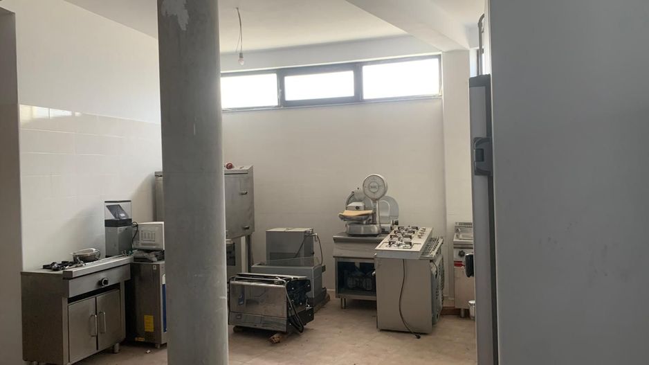 Spațiu comercial de închiriat | Cajvana | 300 mp + terasă 300 mp - Poză 6