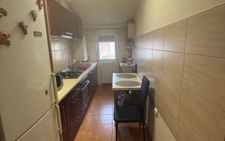 Mobilat si utilat aproape de Spitalul Judetean - Poză 4