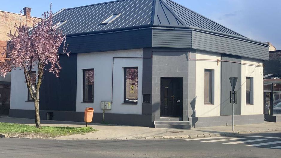 Spațiu comercial, Central, Martirilor Deportați colț Iului Maniu - Poză 1