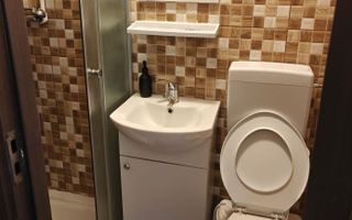 # închiriez camera camin 12 mp wc dus zona bularga libera. - Poză 4