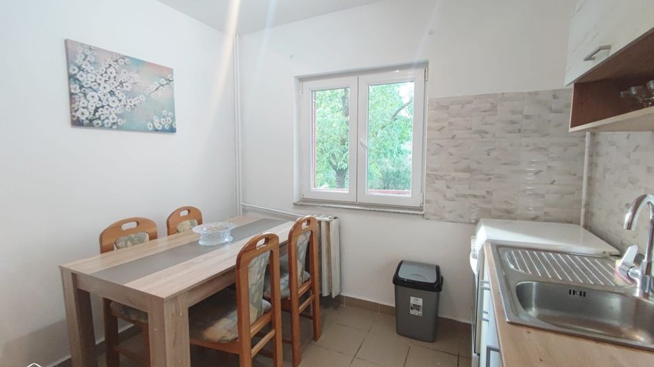 Apartament spatios la etajul 1, cu loc de parcare inclus, Micalaca, zona 300 - Poză 2