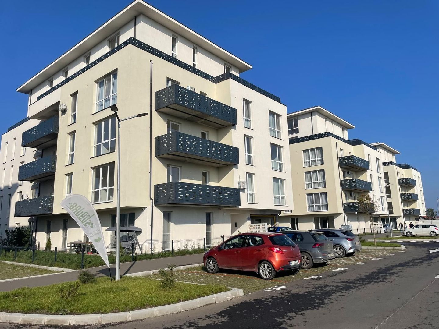 Apartament prima închiriere, bloc nou Buftea, la 25 de minute de Gara de Nord - Poză 1