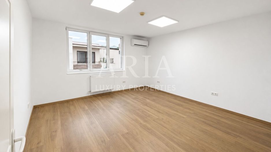 Clădire multifuncțională | Aproximativ 800 mp | Renovată integral în 2024 - Poză 5