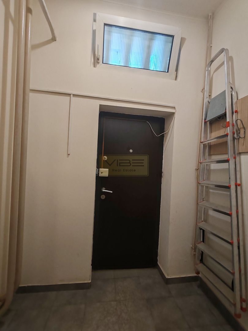 Spațiu comercial Parter - Amenajat! 1500 euro/mp !!!! - Poză 2