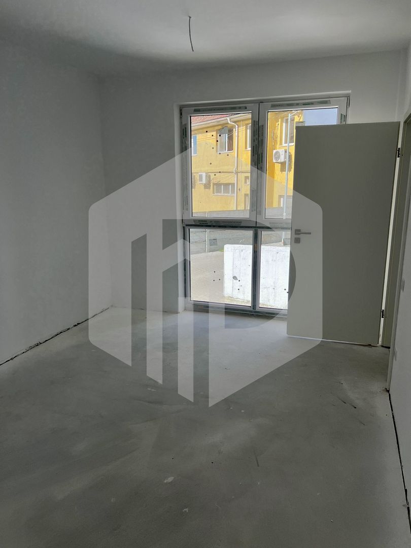 Apartament/ spatiu comercial in zona Kogalniceanu- Parter- La cheie - Poză 13